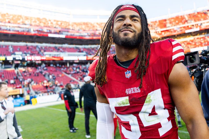 49ers make defensive star highest-paid linebacker in NFL with new deal