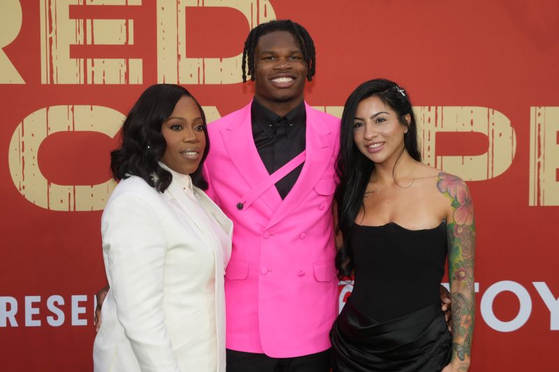 Travis Hunter wedding: Jags WR marries Leanna Lenee in lavish ceremony
