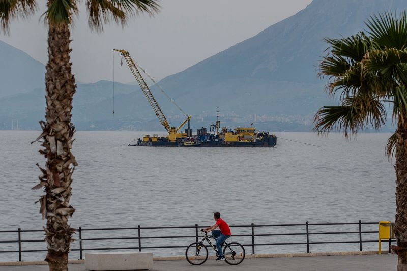 First major piece of Bayesian superyacht recovered from seabed