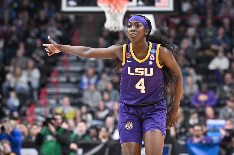 LSU’s Flau’jae Johnson says Kim Mulkey pushing for full potential