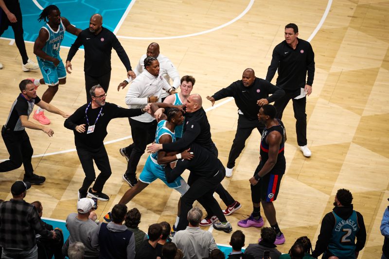 Wild Pistons-Hornets brawl breaks out. Four players ejected