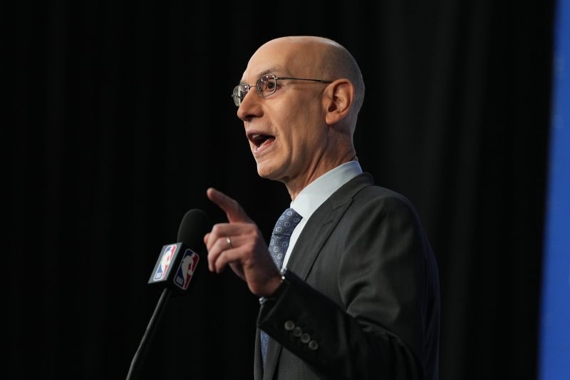 NBA commissioner delivers warning to tanking teams
